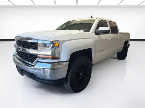 White 2017 Chevrolet Silverado 1500 LT LT1 for sale in Montclair, CA
