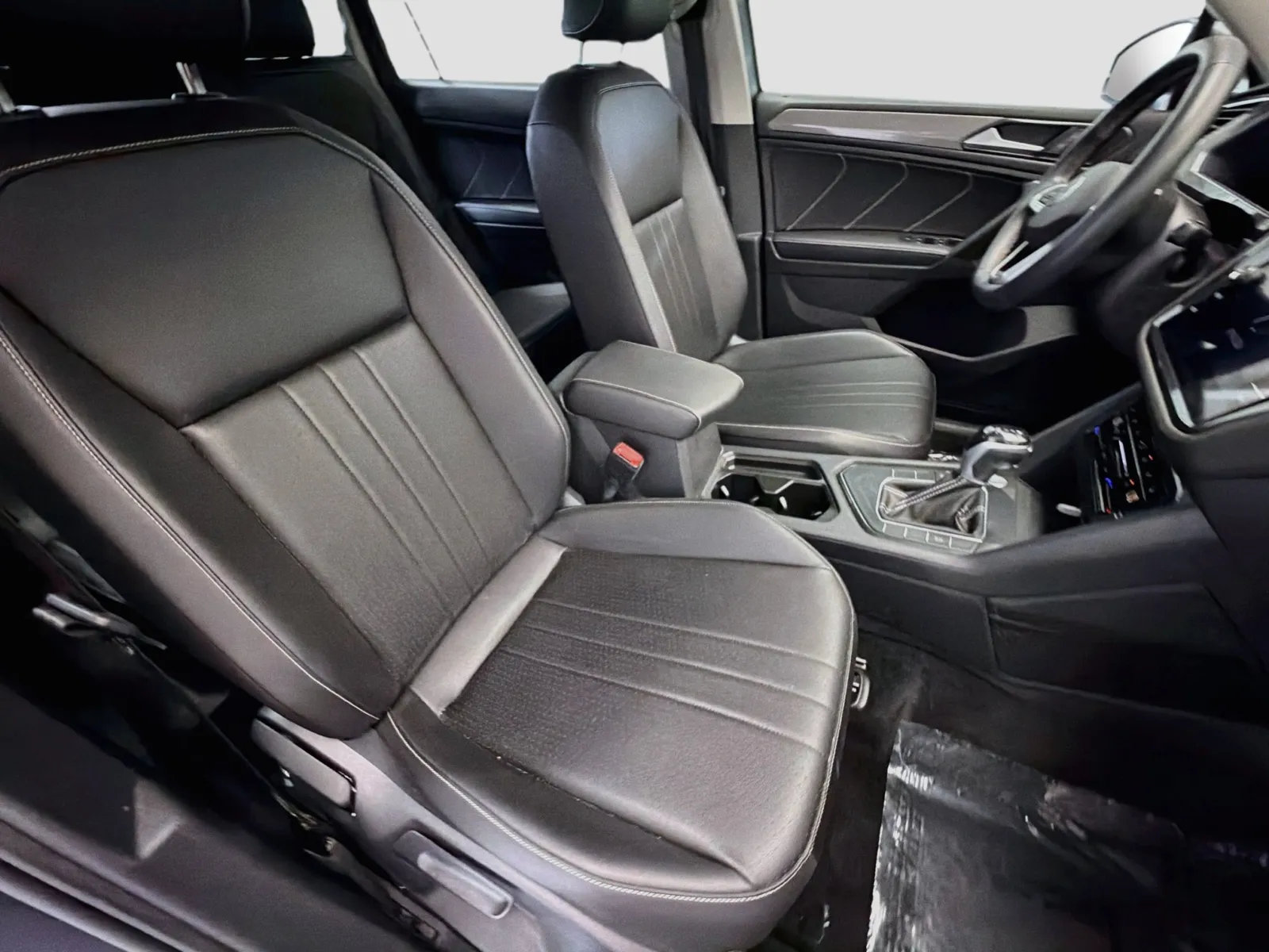 Volkswagen Tiguan photo 14