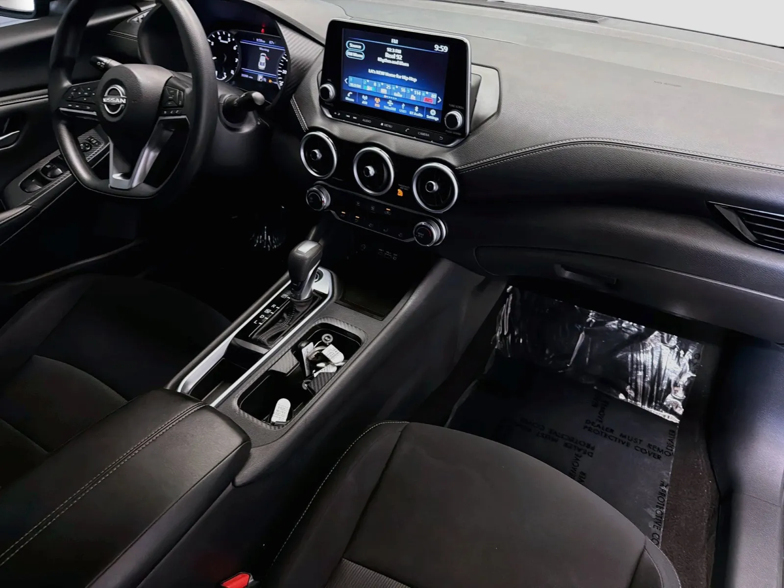 Nissan Sentra photo 11
