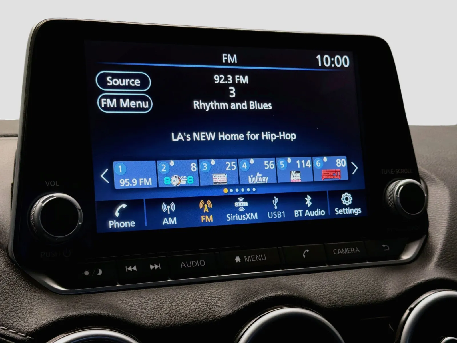 Nissan Sentra photo 8