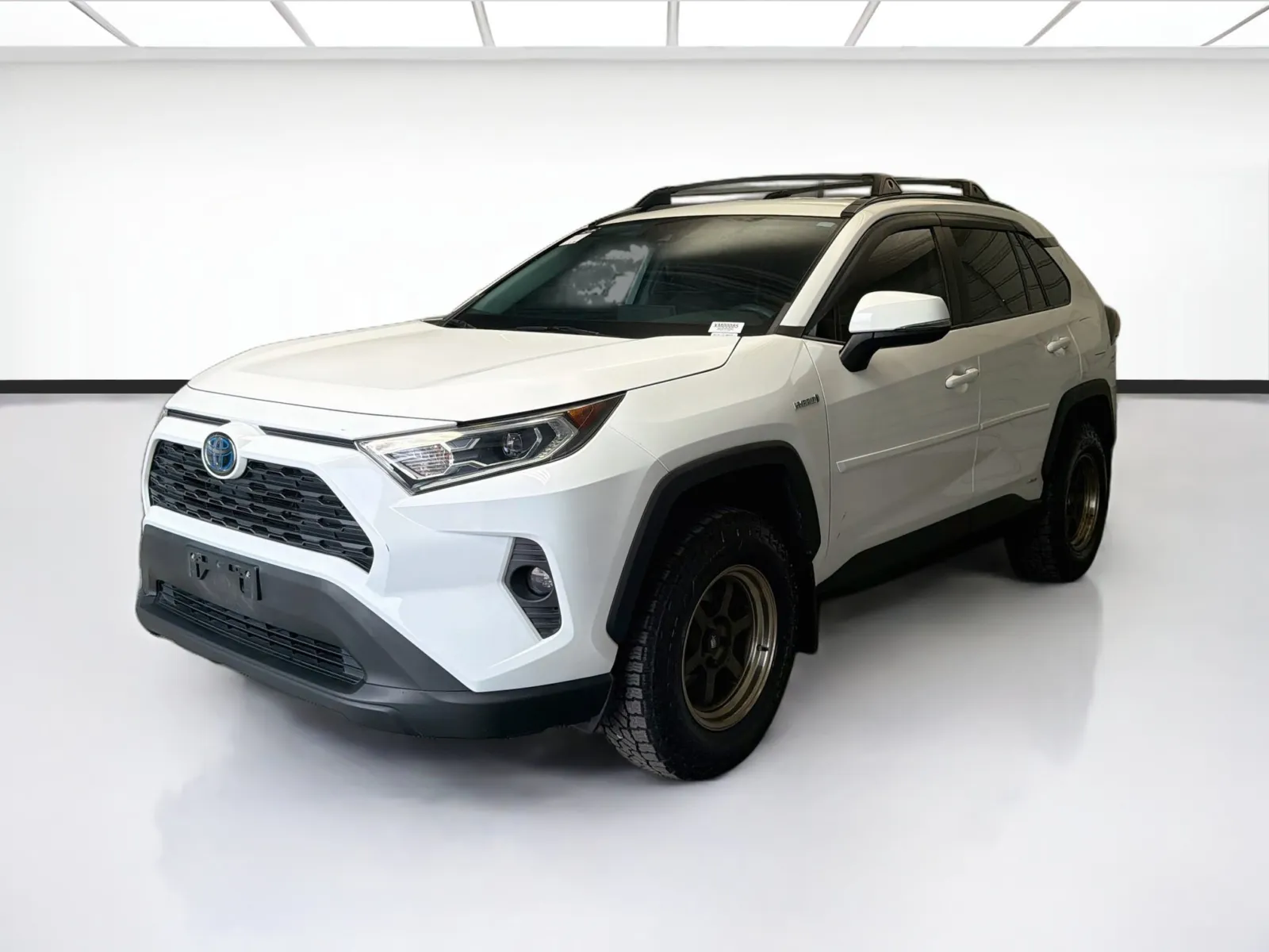 White 2020 Toyota RAV4 Hybrid XLE for sale in Montclair, CA