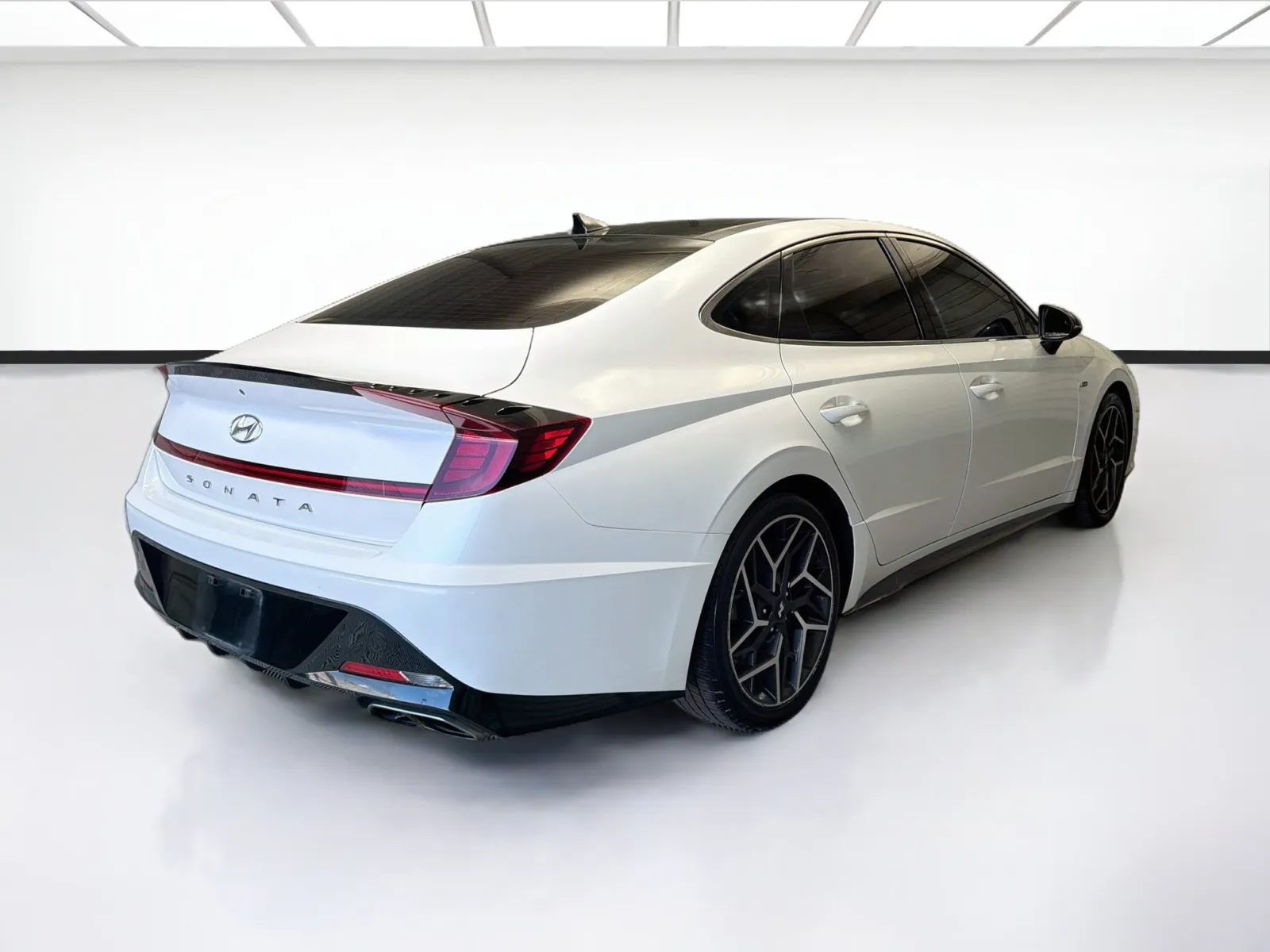 Hyundai Sonata photo 4