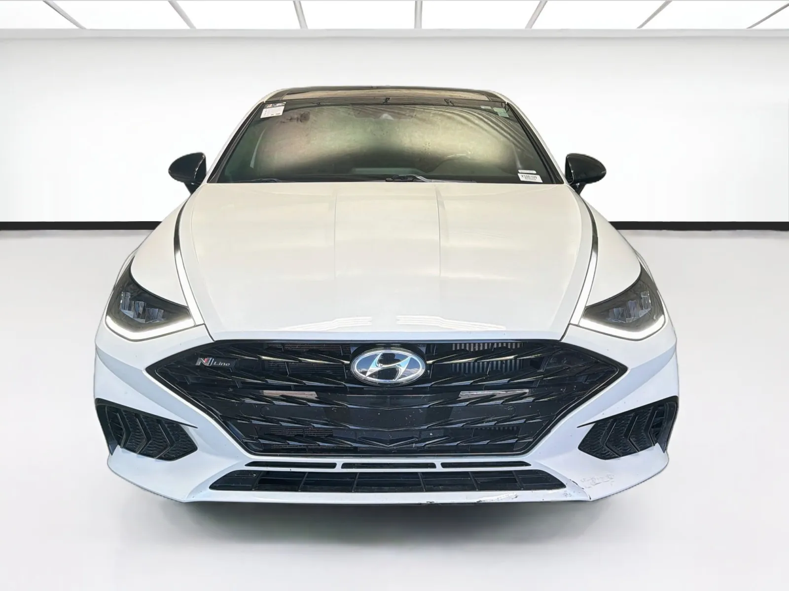 Hyundai Sonata photo 2