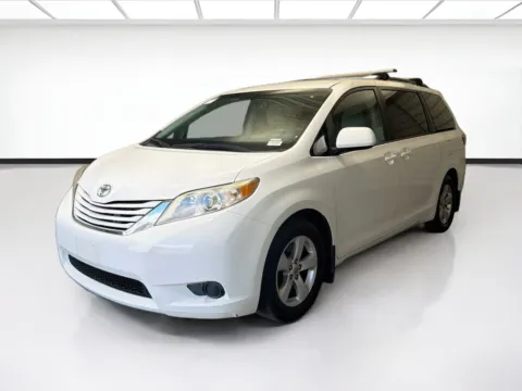White 2017 Toyota Sienna LE 8 Passenger for sale in Montclair, CA