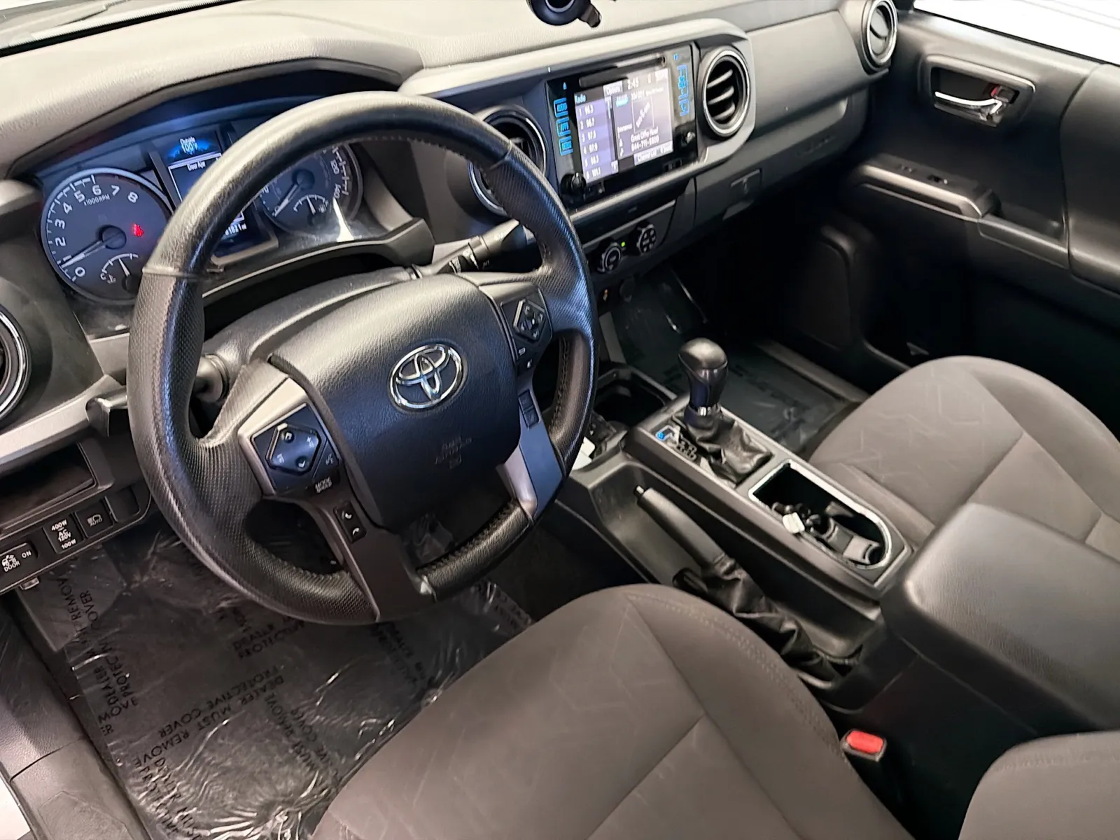 Toyota Tacoma photo 7