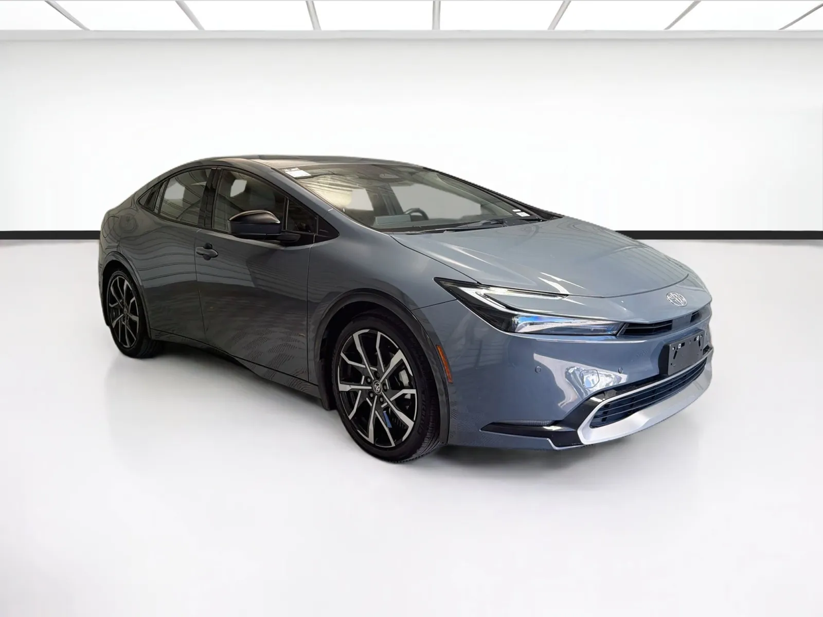 Toyota Prius photo 3