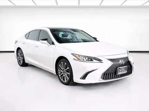 Another view of 2020 Lexus ES 350 for sale in Montclair, CA at STG Montclair