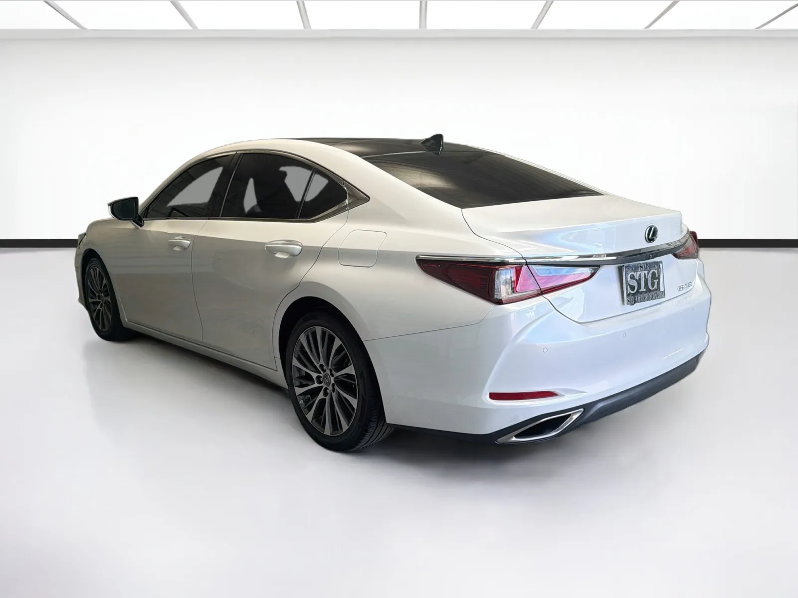 Lexus ES photo 6