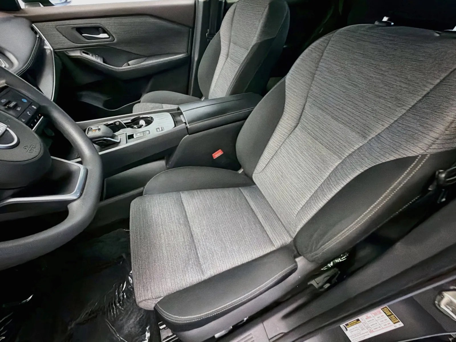 Nissan Rogue photo 11