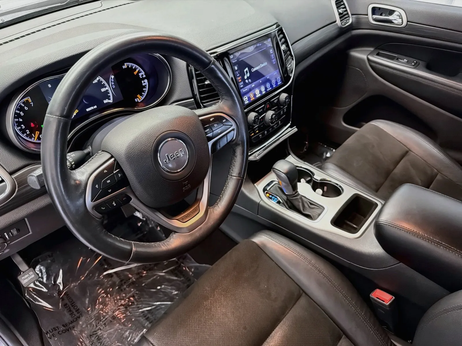 Jeep Grand Cherokee photo 7