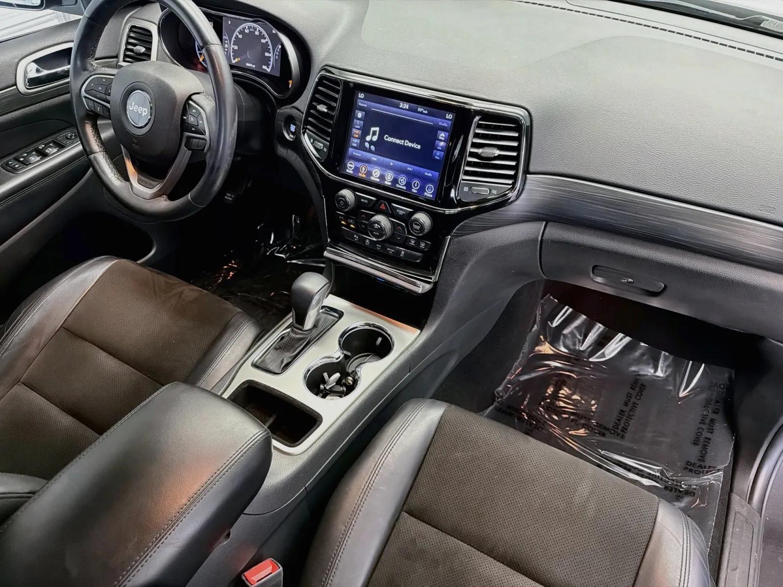 Jeep Grand Cherokee photo 12