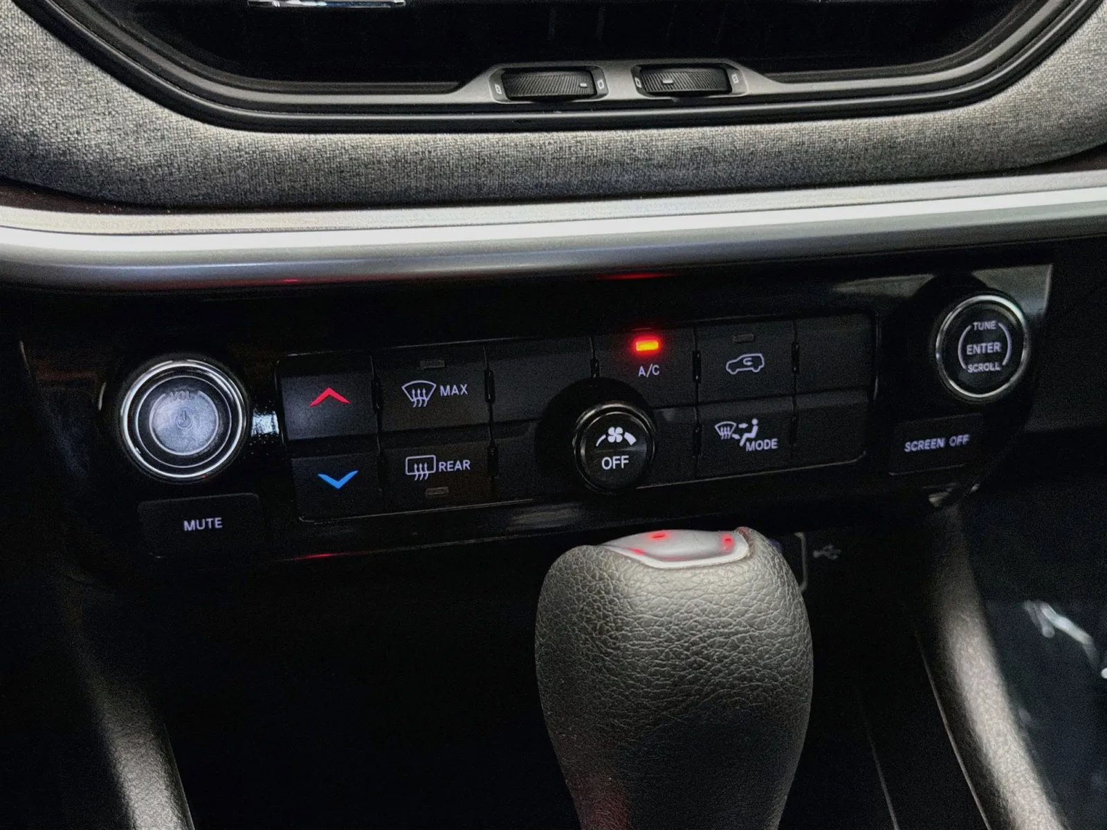 Jeep Compass photo 10