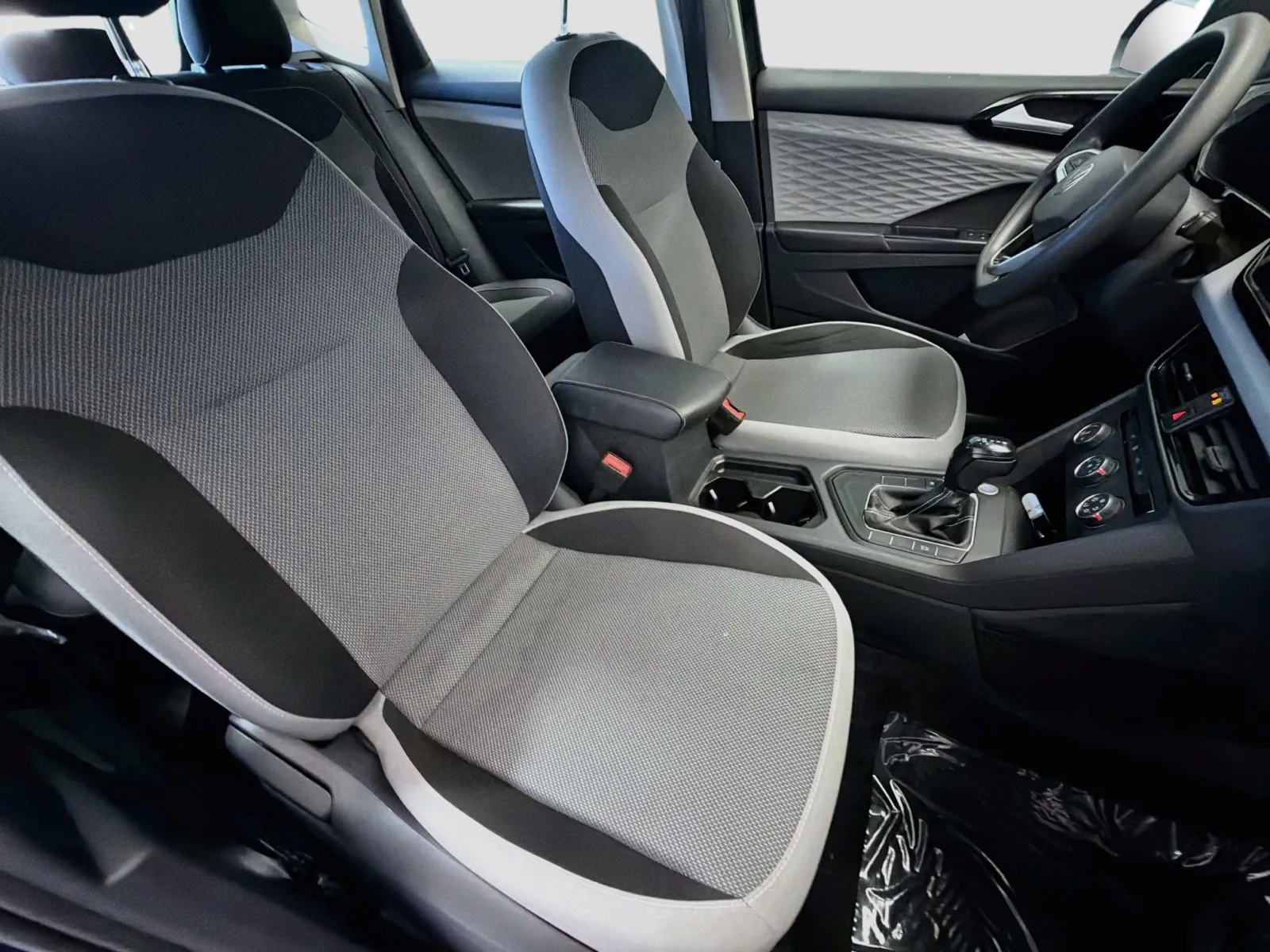 Volkswagen Taos photo 15