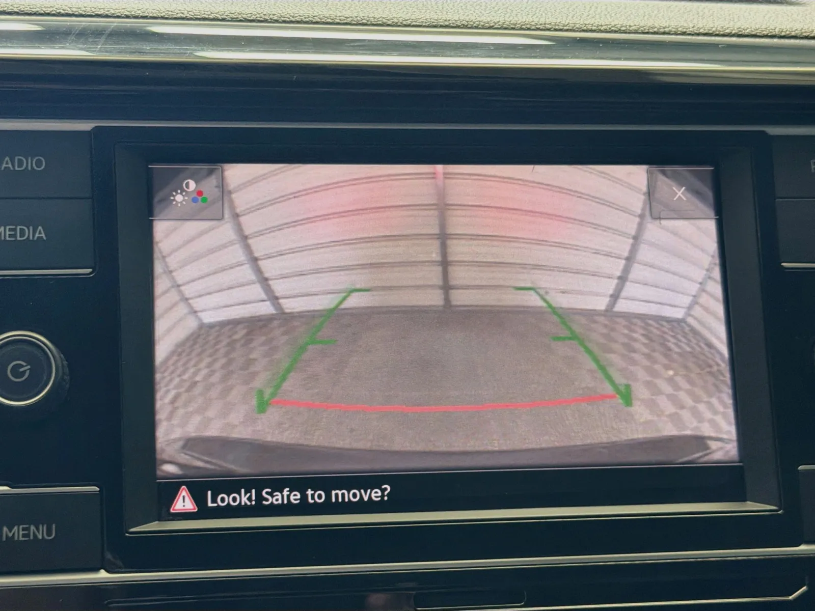 Volkswagen Taos photo 16