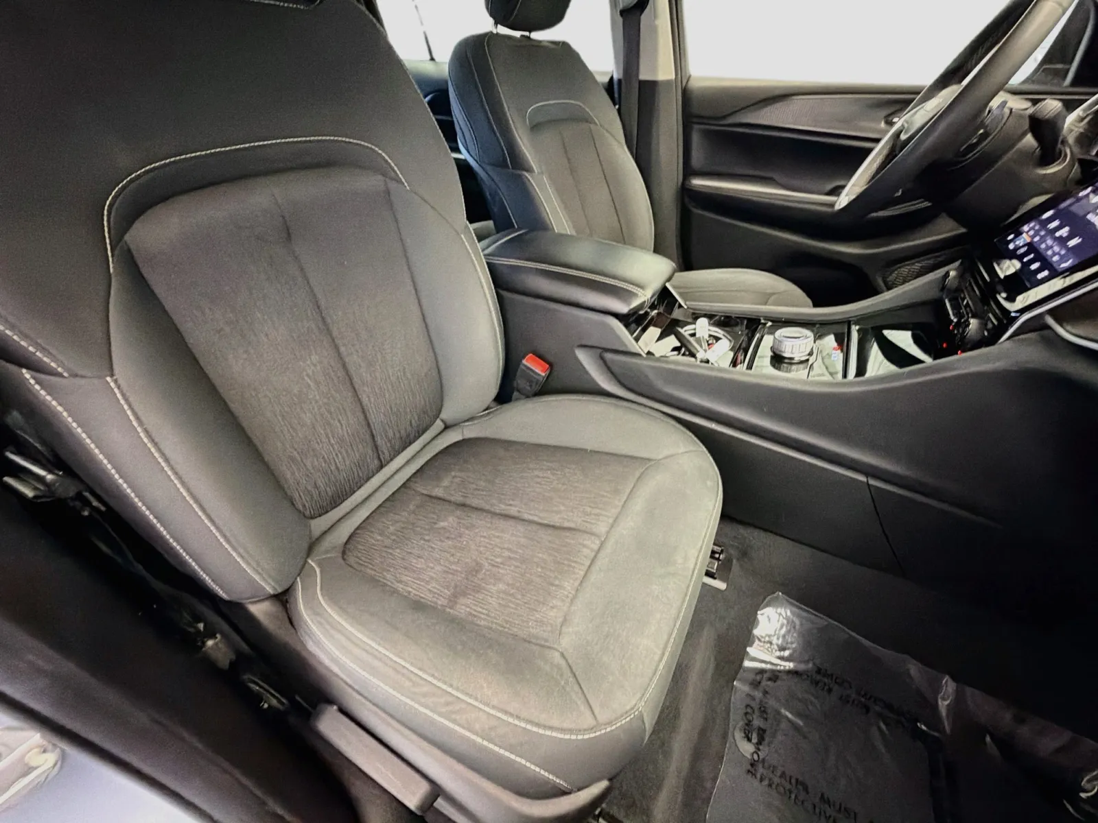 Jeep Grand Cherokee L photo 15
