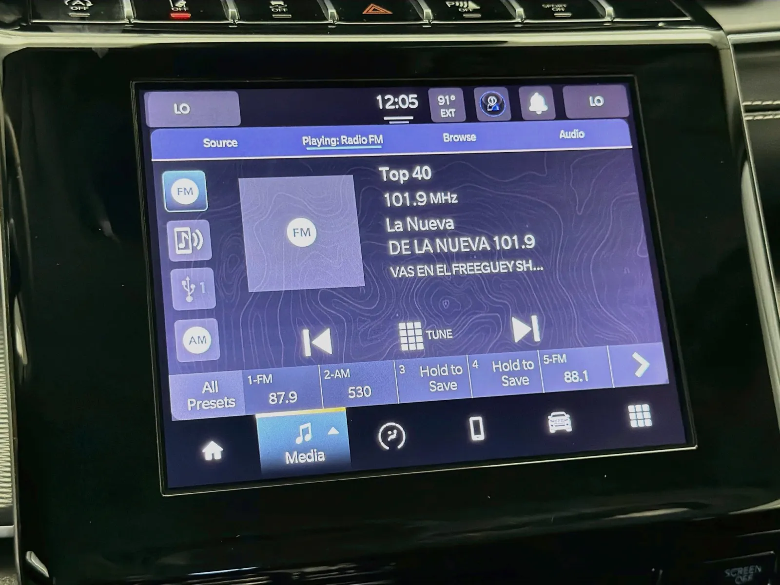 Jeep Grand Cherokee L photo 9