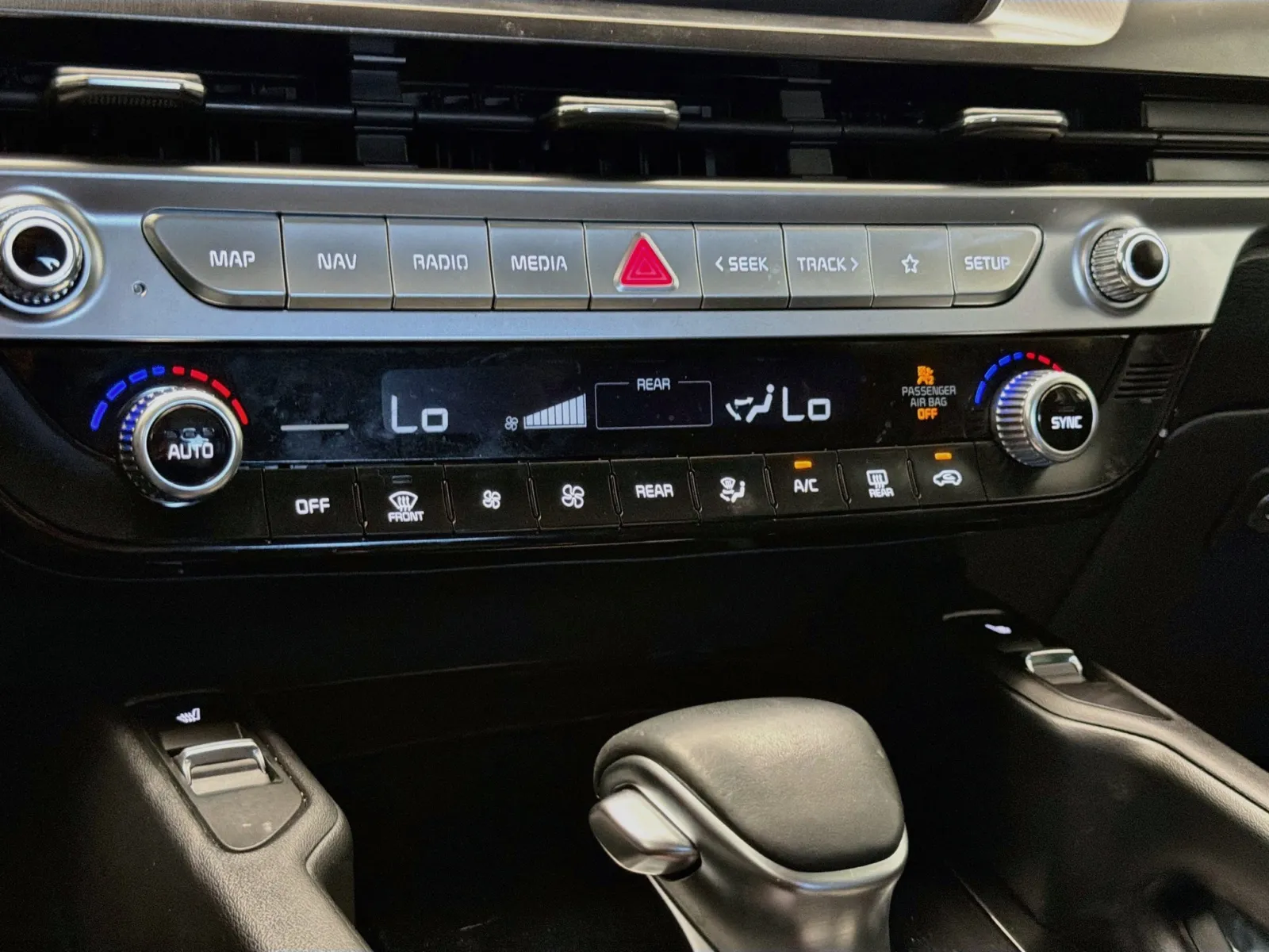 Kia Telluride photo 10