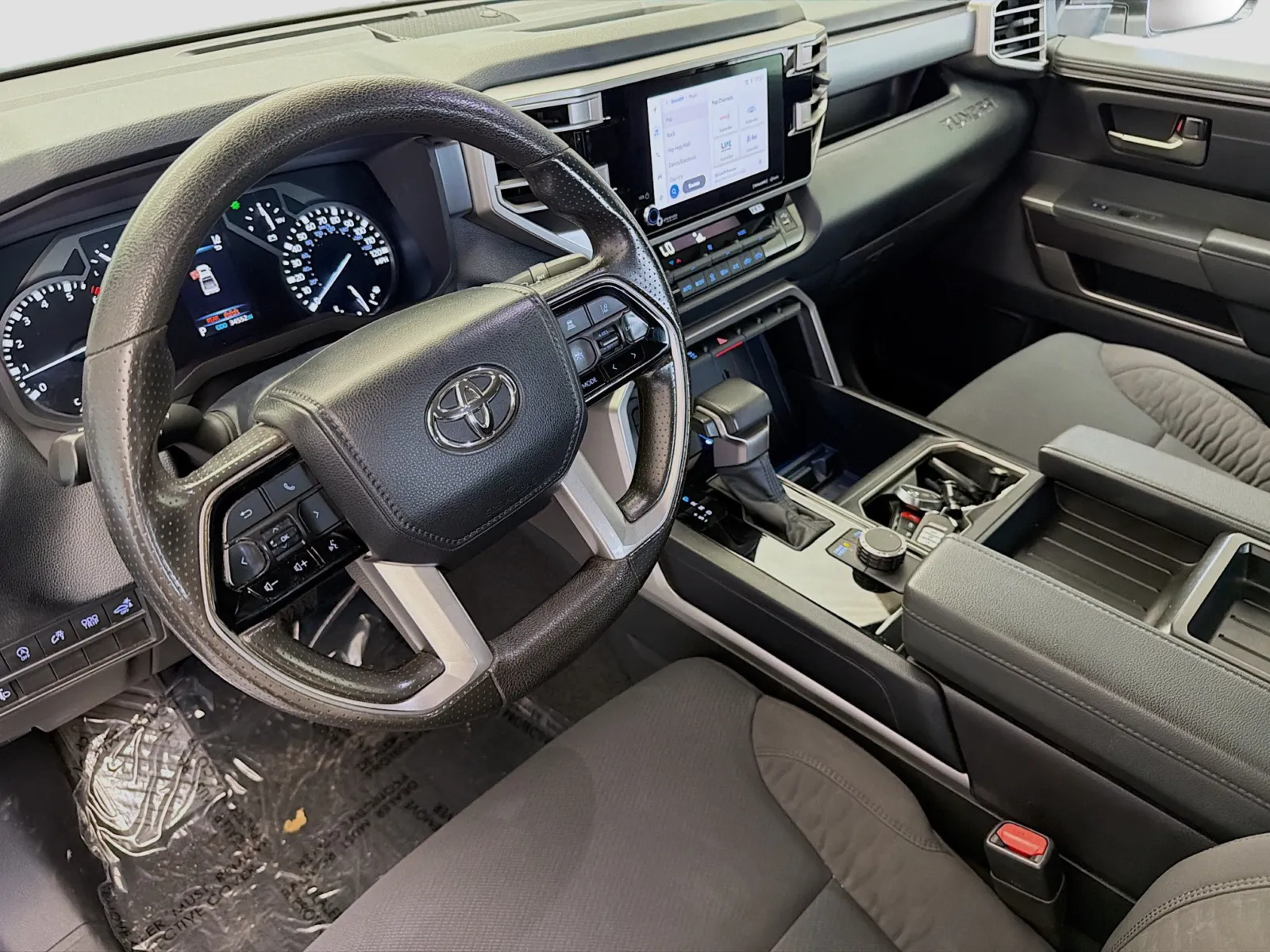 Toyota Tundra photo 7