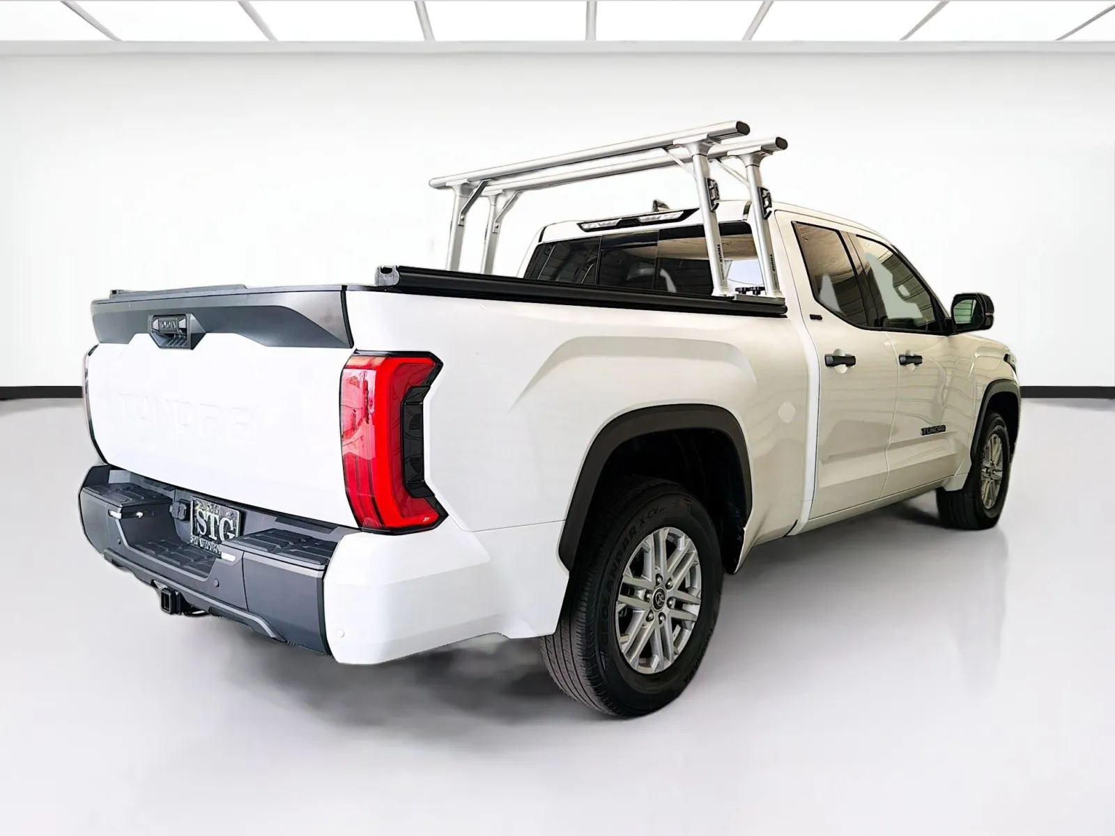Toyota Tundra photo 4