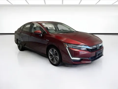 Another view of 2018 Honda Clarity Plug-In Hybrid Touring for sale in Montclair, CA at STG Montclair