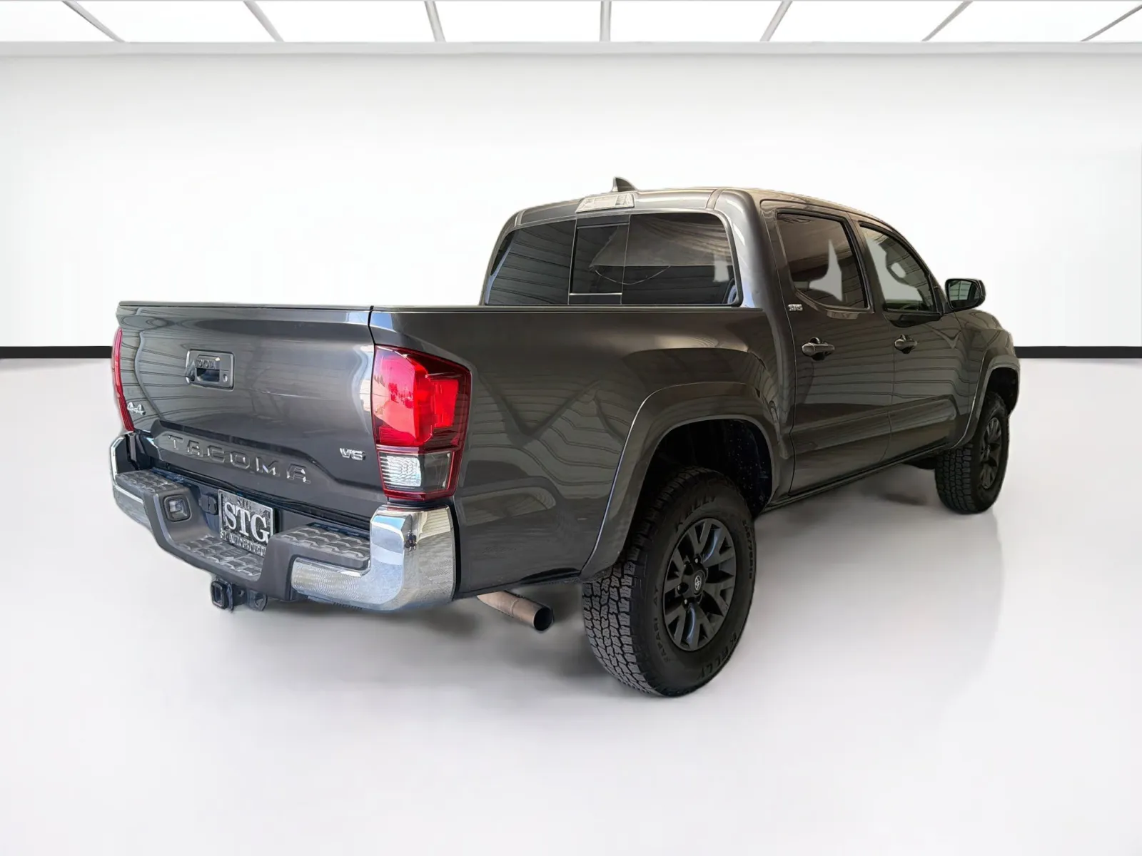 Toyota Tacoma photo 4