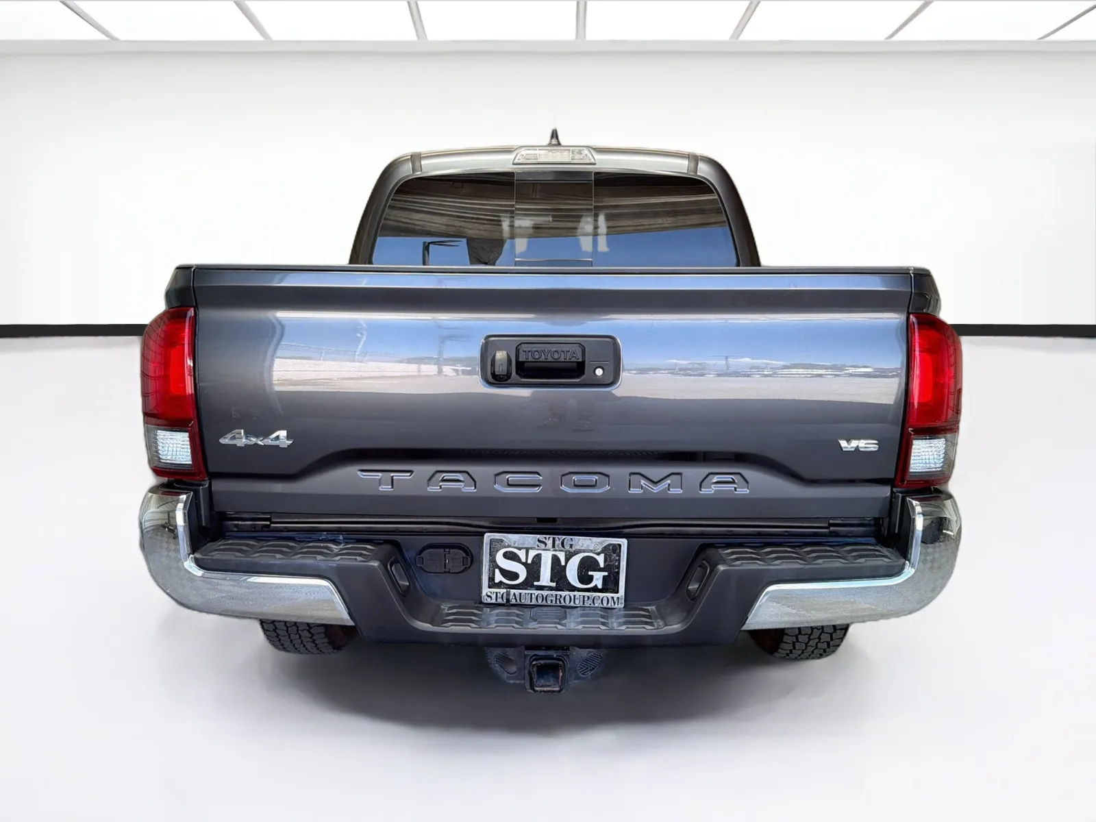 Toyota Tacoma photo 5