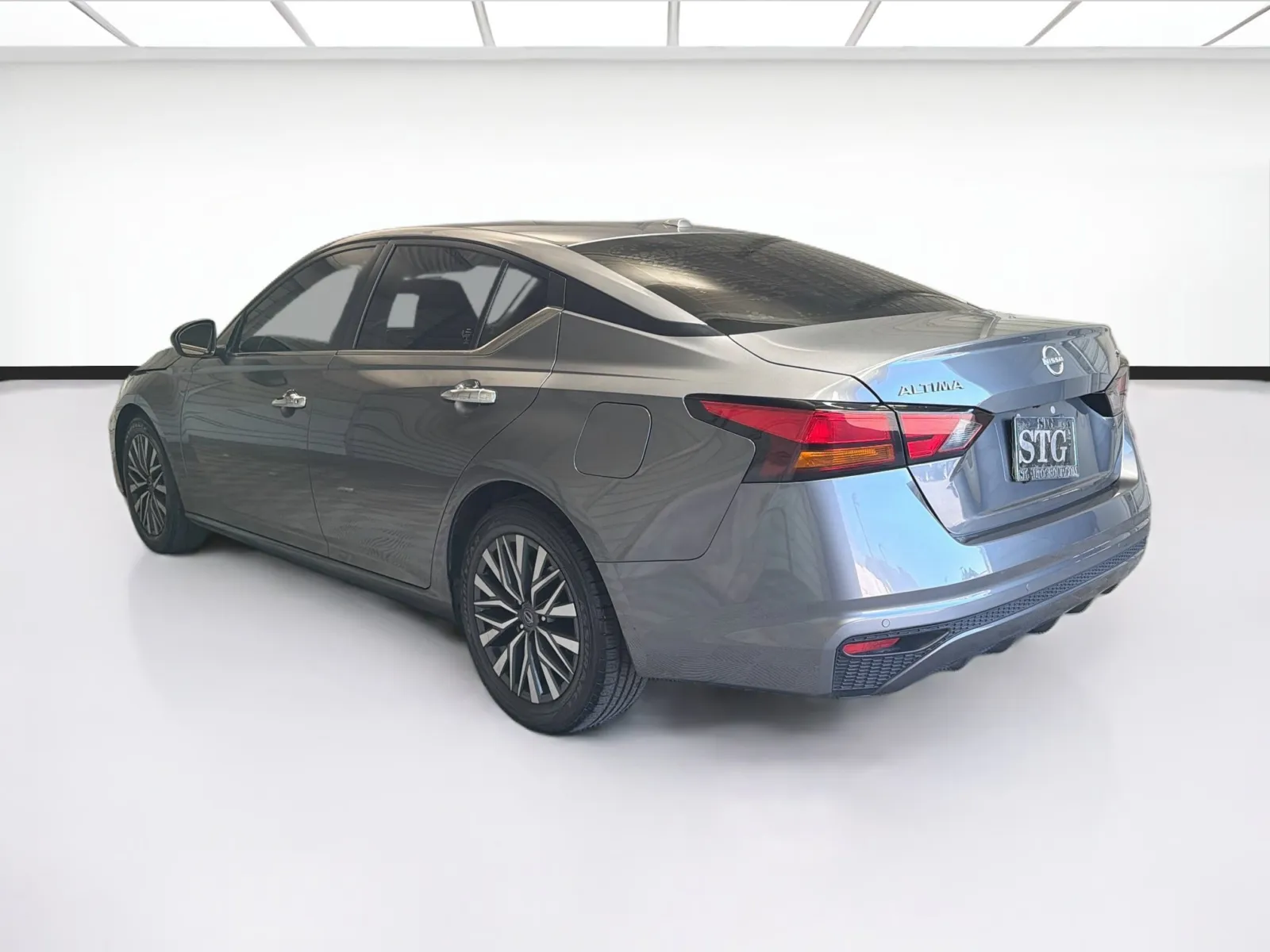 Nissan Altima photo 6