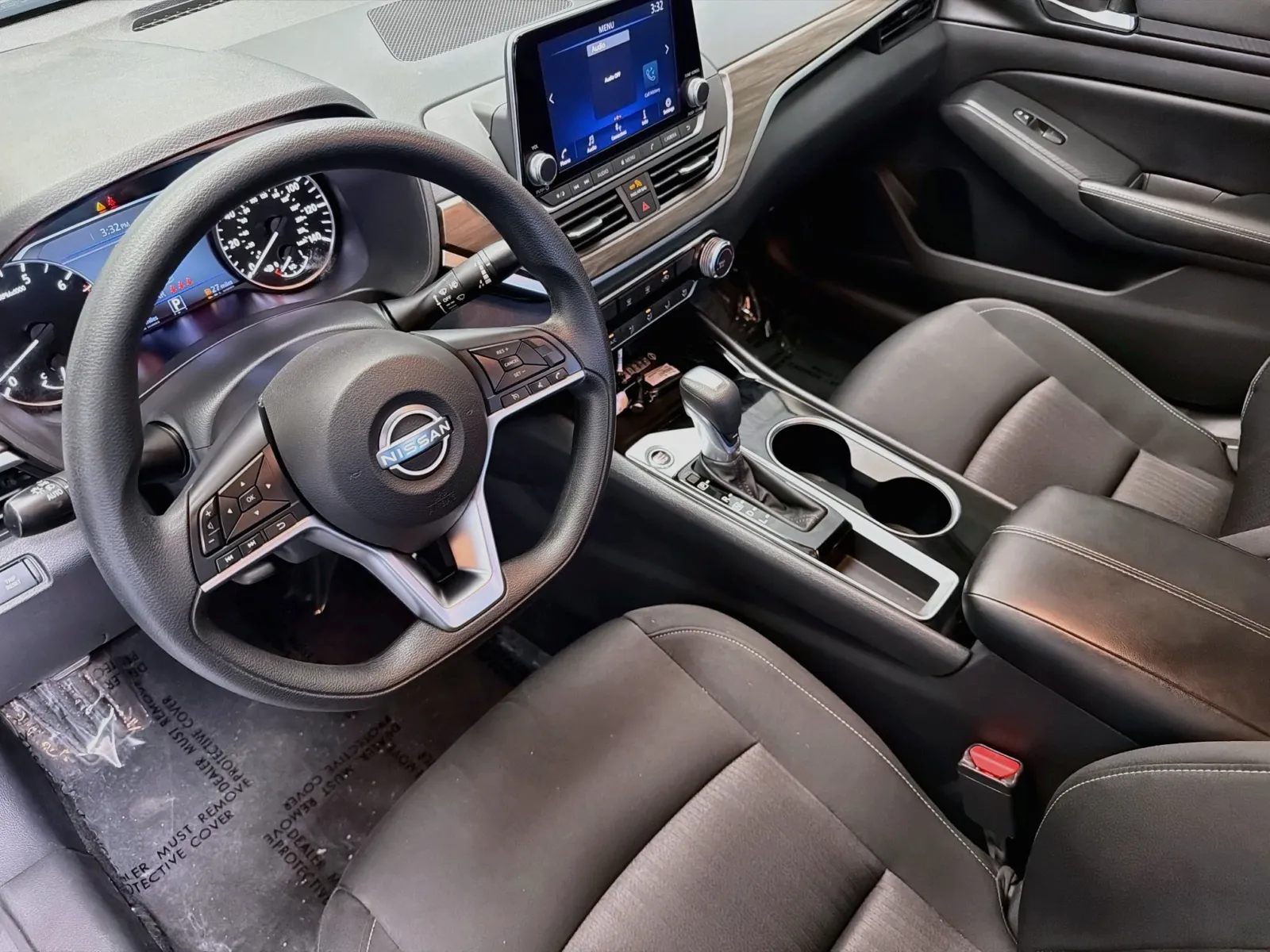 Nissan Altima photo 7