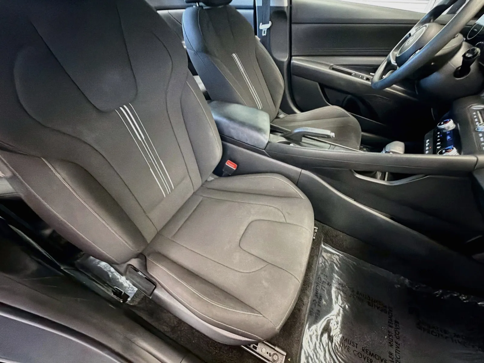 Hyundai Elantra photo 15