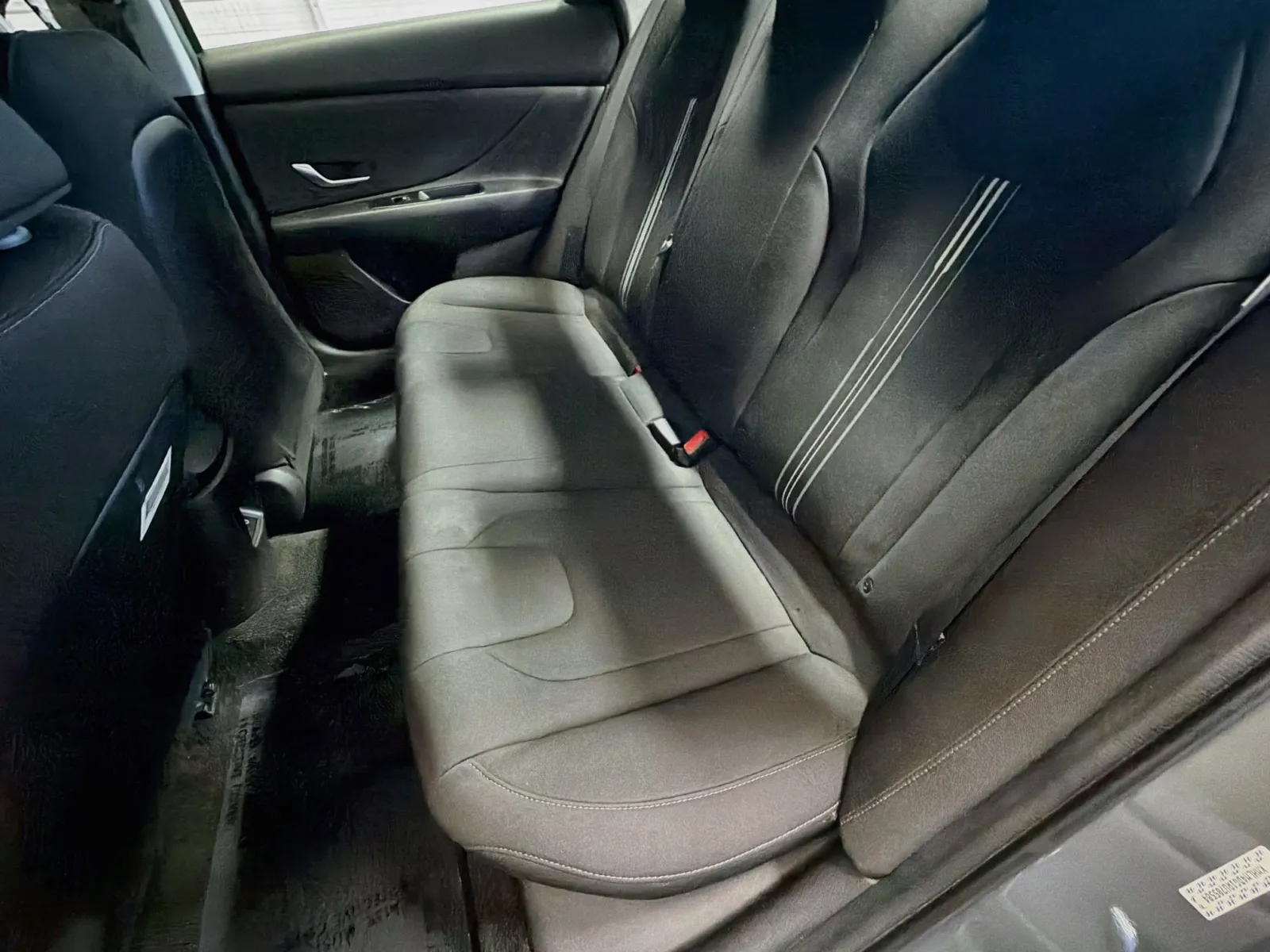 Hyundai Elantra photo 13