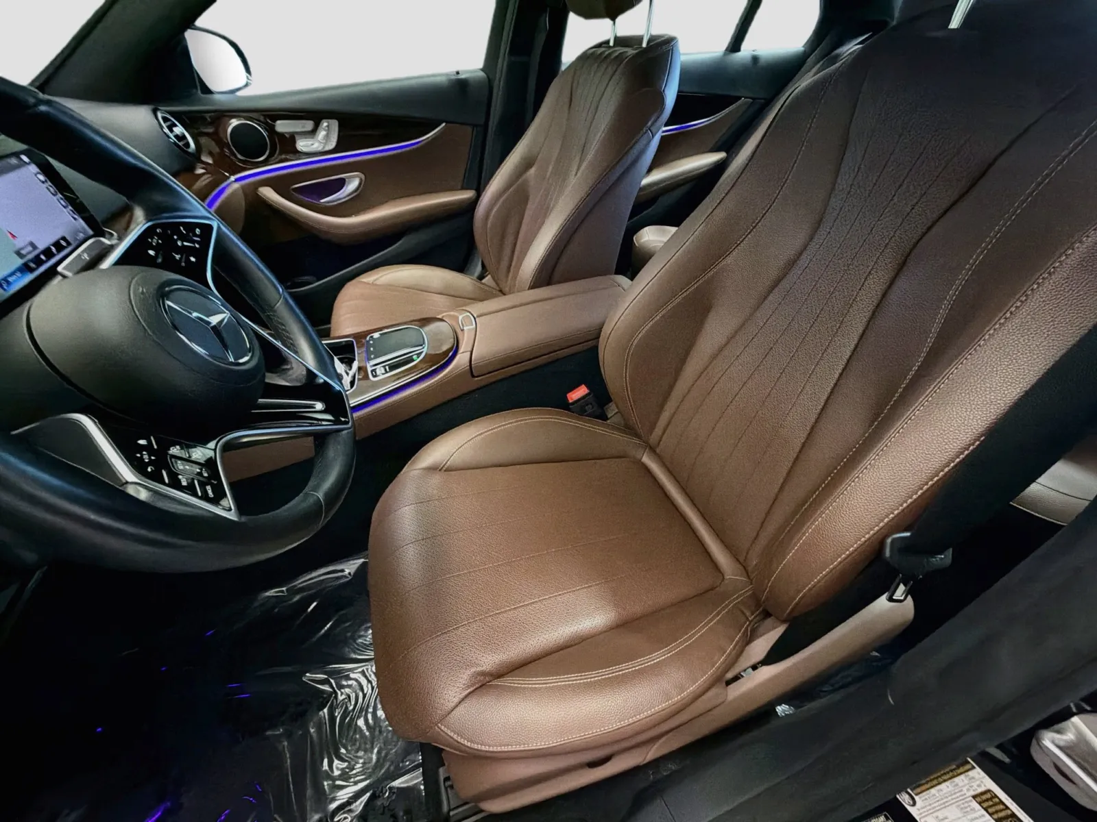 Mercedes-Benz E-Class photo 11