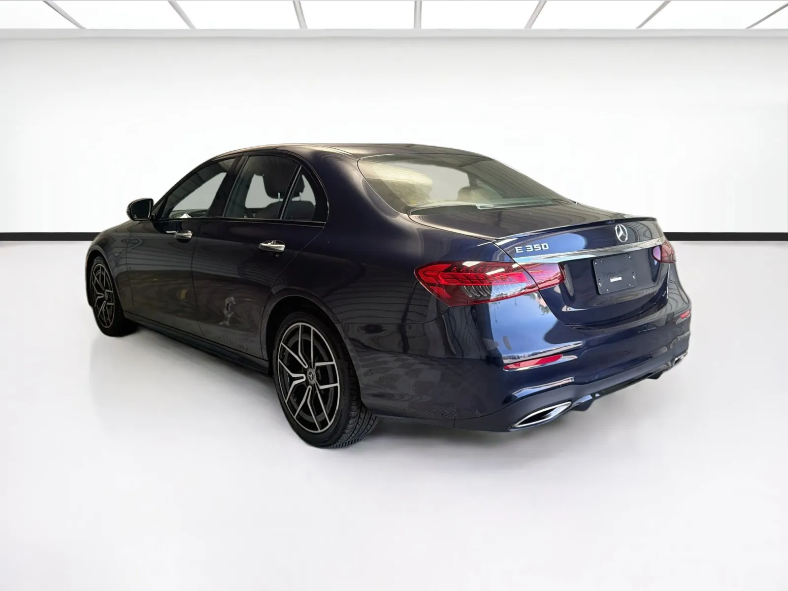 Mercedes-Benz E-Class photo 6