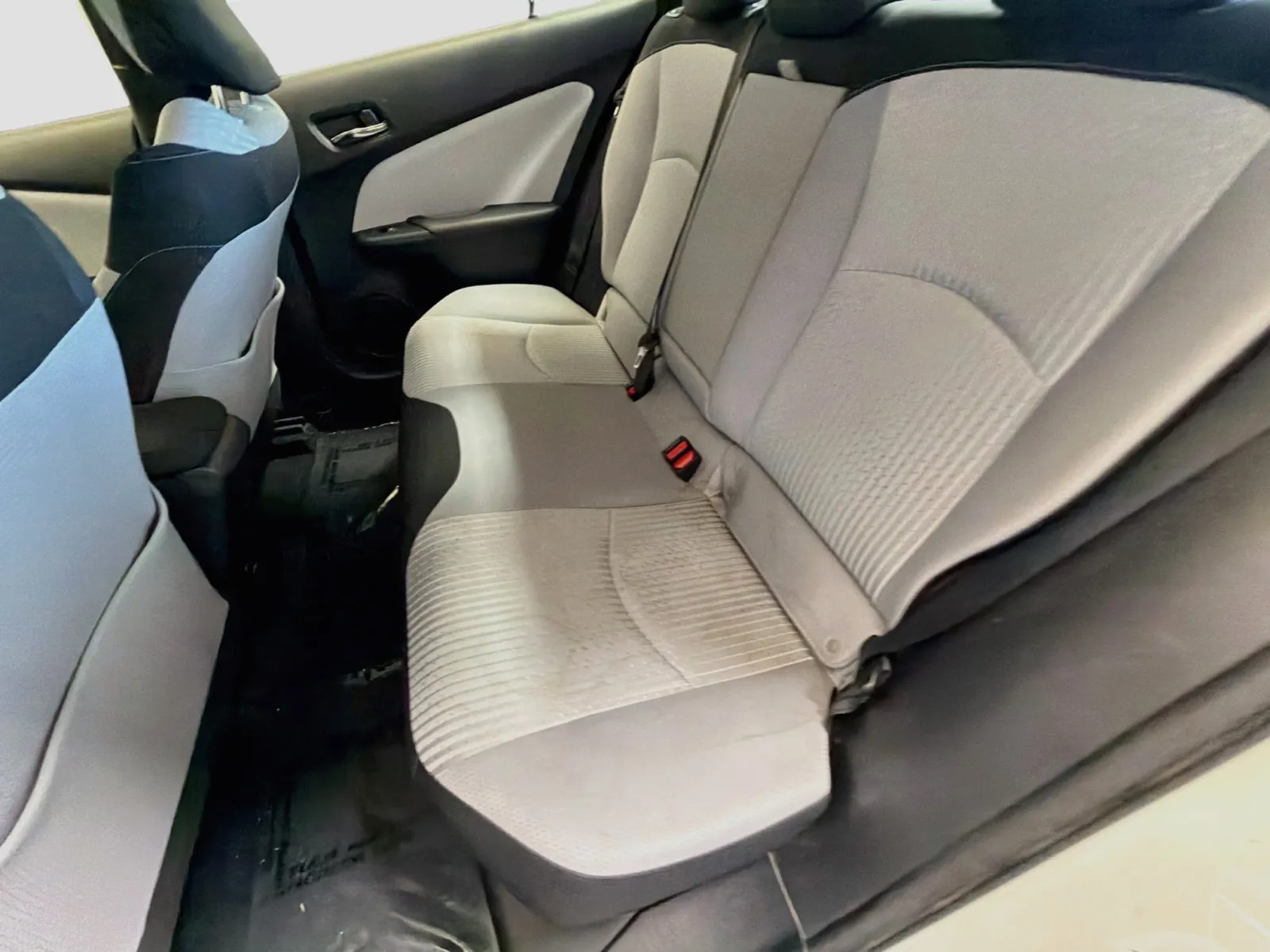 Toyota Prius photo 12