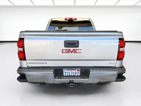 More photos of 2018 GMC Sierra 1500 SLE at STG Montclair, CA