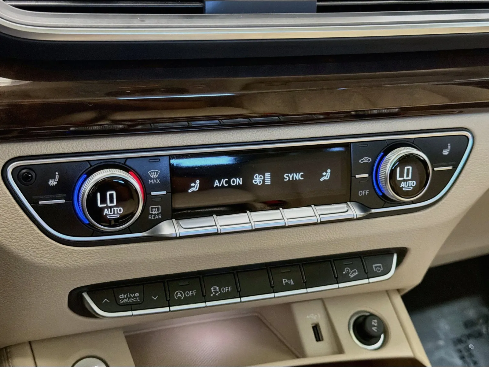 Audi Q5 photo 10