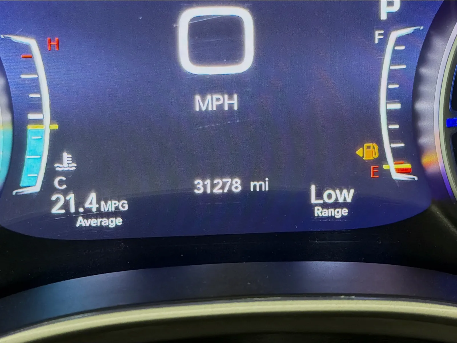 Chrysler Pacifica photo 8