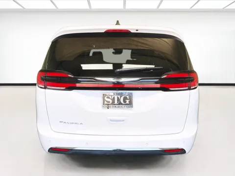 More photos of 2025 Chrysler Pacifica Select at STG Montclair, CA