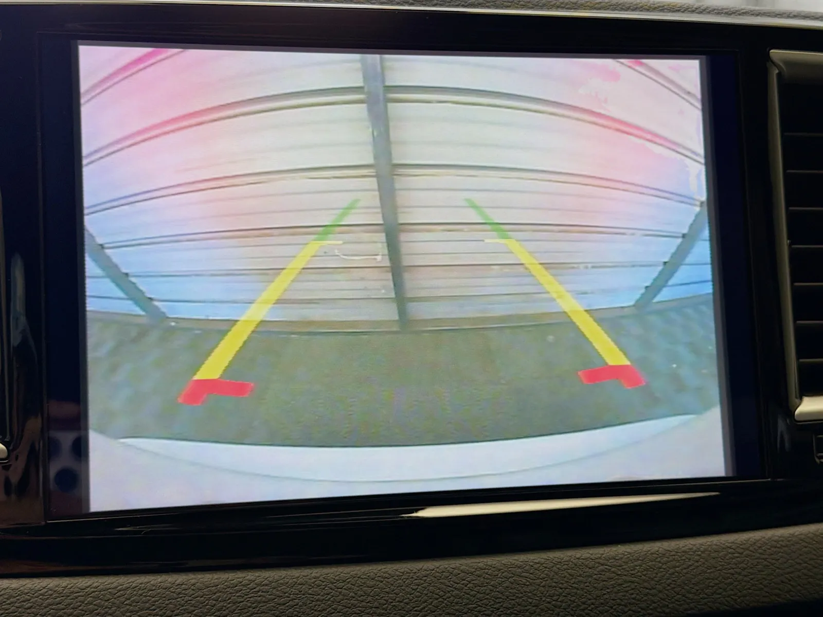 Chrysler Pacifica photo 16