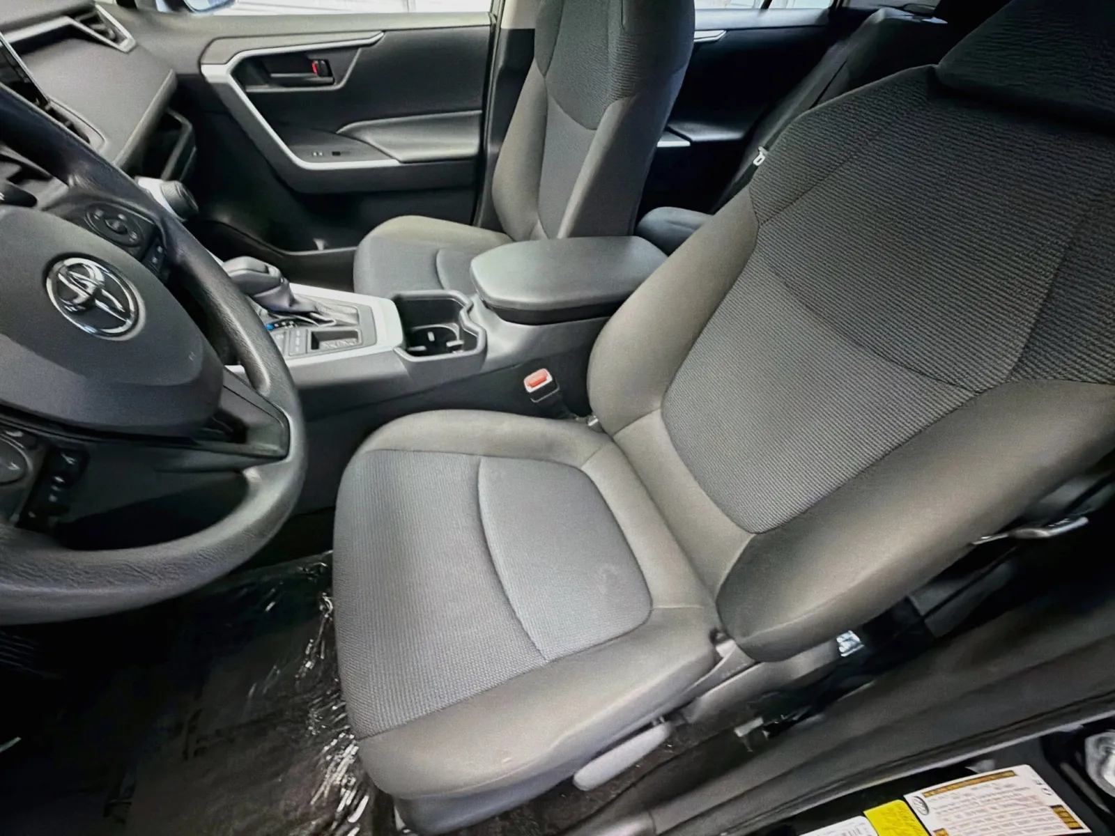Toyota RAV4 photo 11