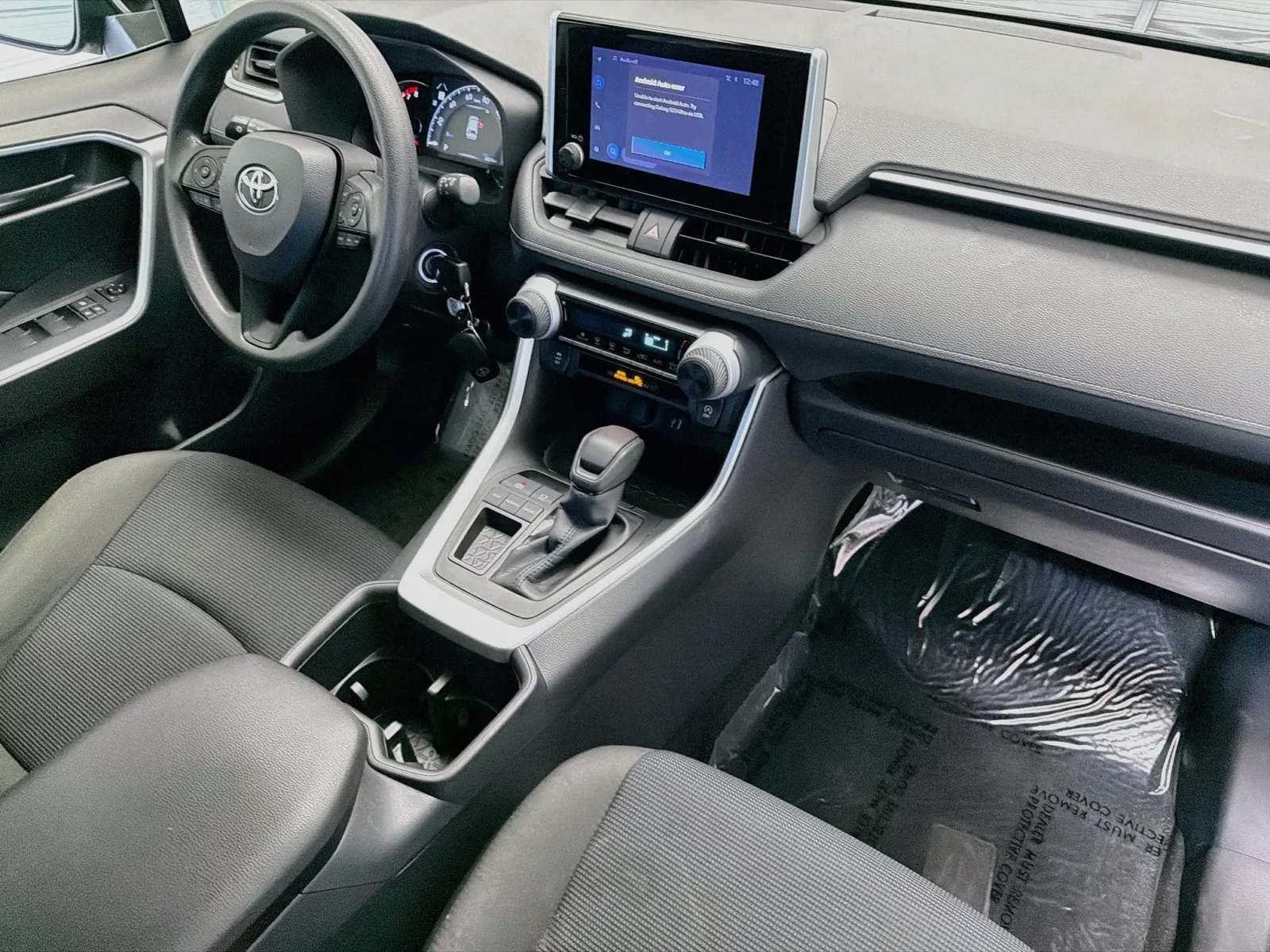 Toyota RAV4 photo 12