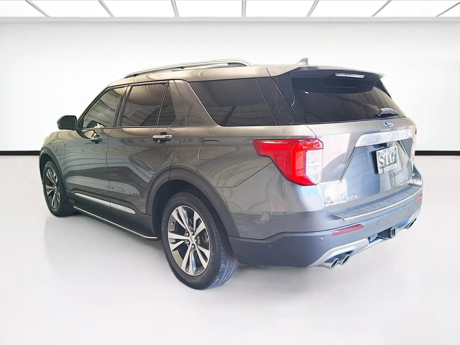 Ford Explorer photo 6