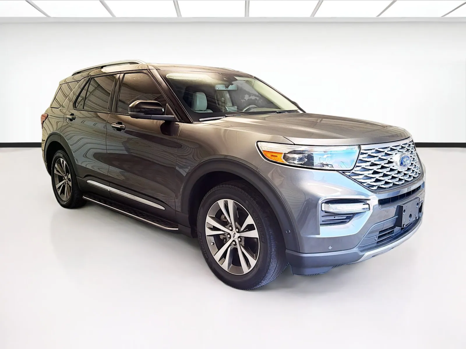 Ford Explorer photo 3