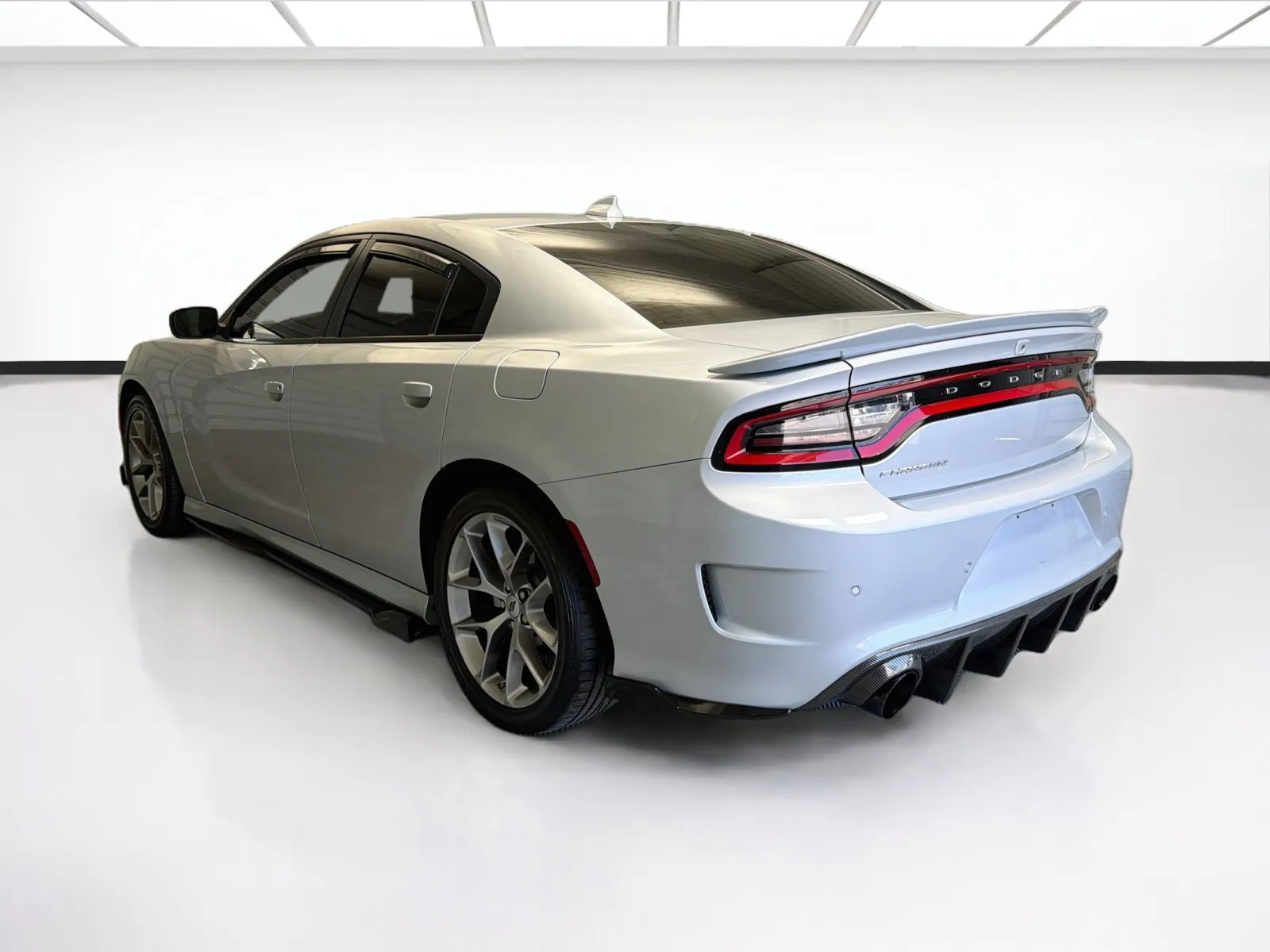 Dodge Charger photo 6