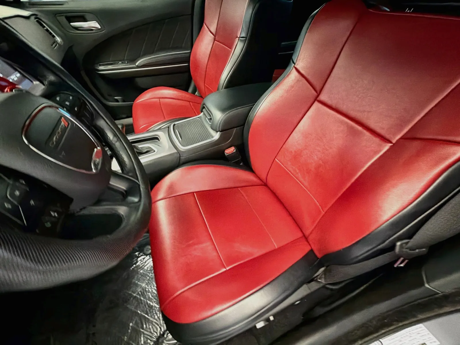 Dodge Charger photo 11