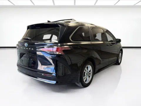 More photos of 2025 Toyota Sienna Limited 7 Passenger at STG Montclair, CA
