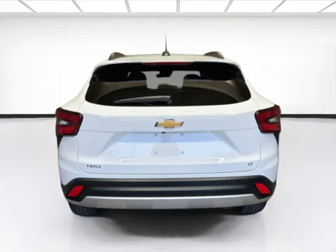 More photos of 2024 Chevrolet Trax LT at STG Montclair, CA