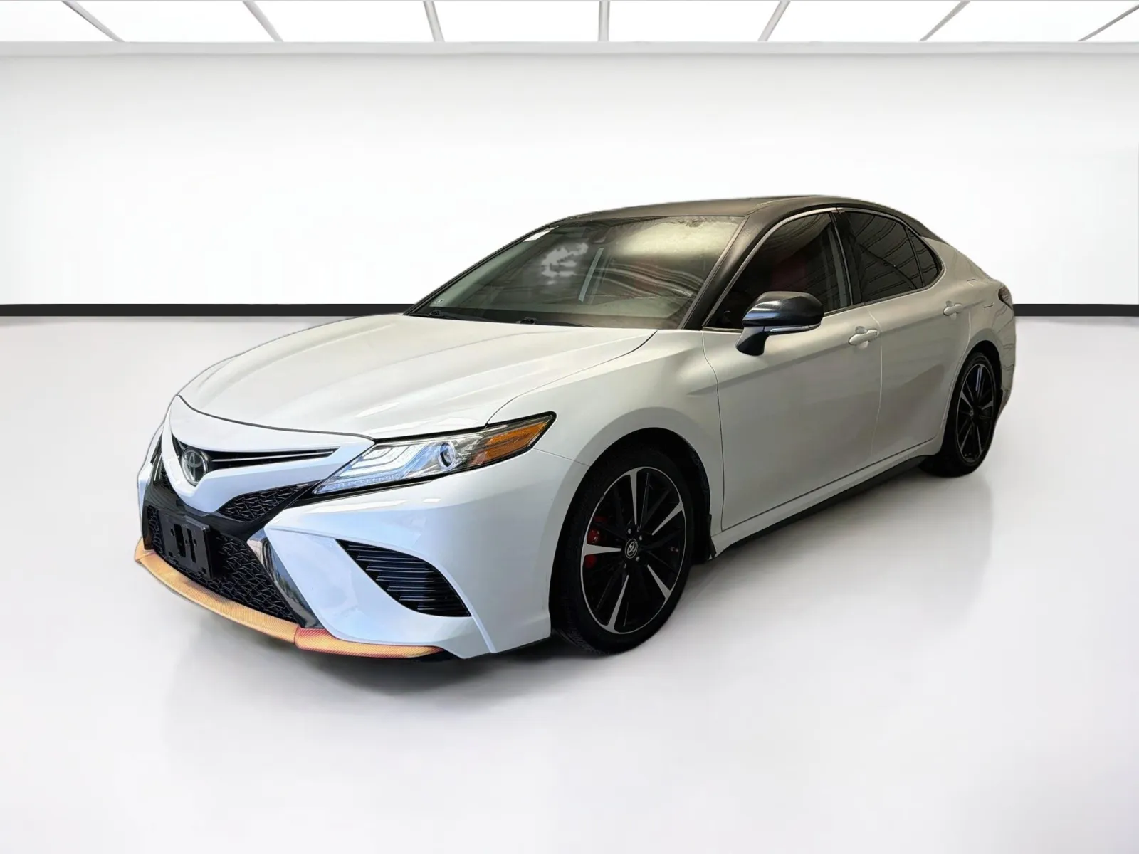 White 2019 Toyota Camry XSE for sale in Montclair, CA
