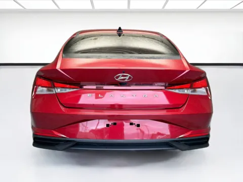 More photos of 2023 Hyundai Elantra SEL at STG Montclair, CA