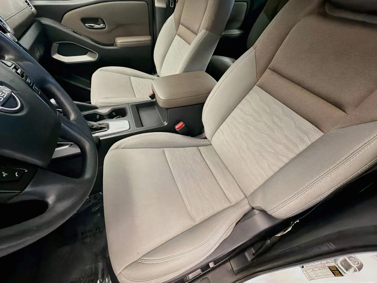 Nissan Frontier photo 11