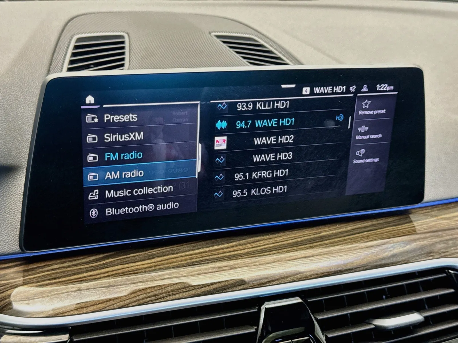 BMW 5 Series photo 11